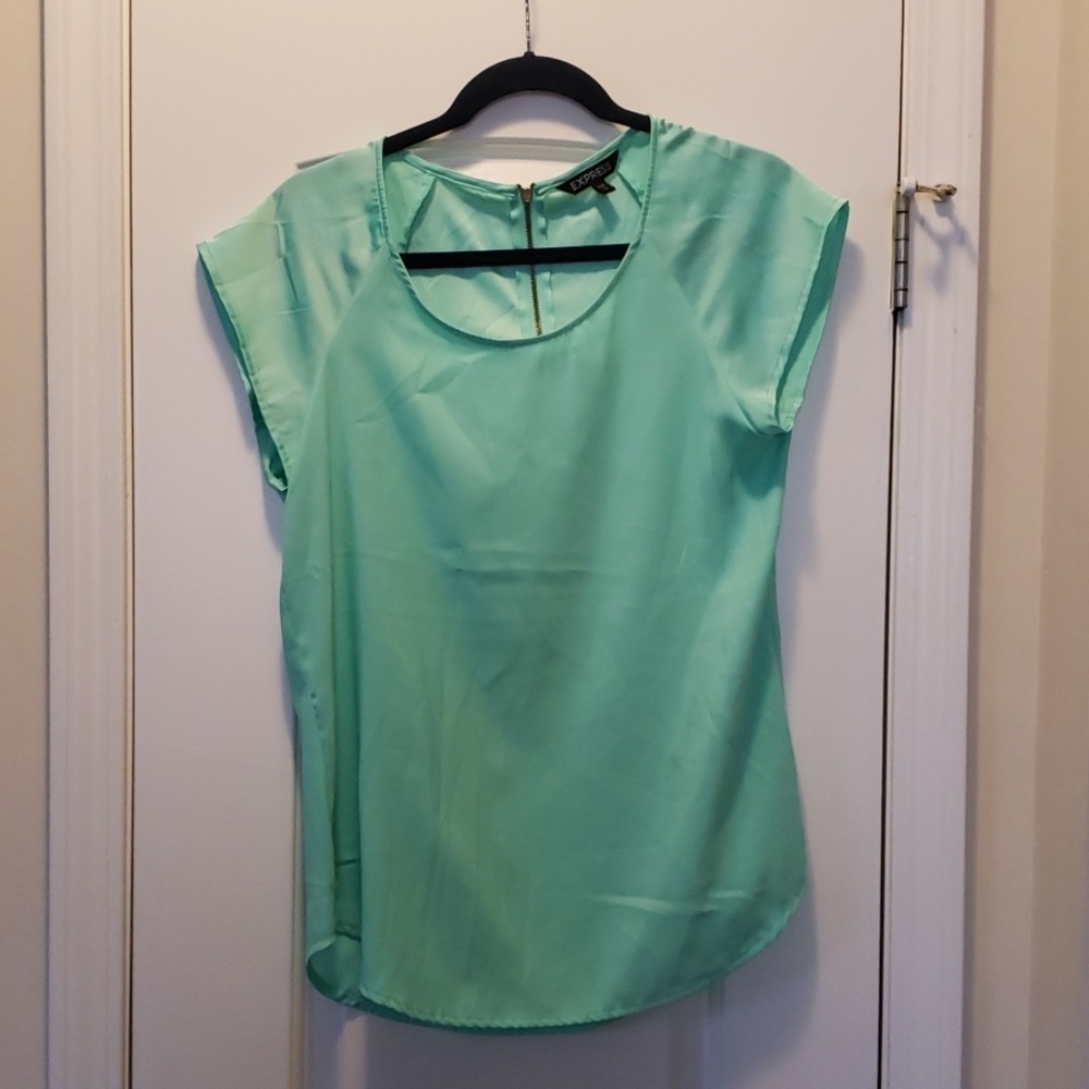 Zipper back blouse